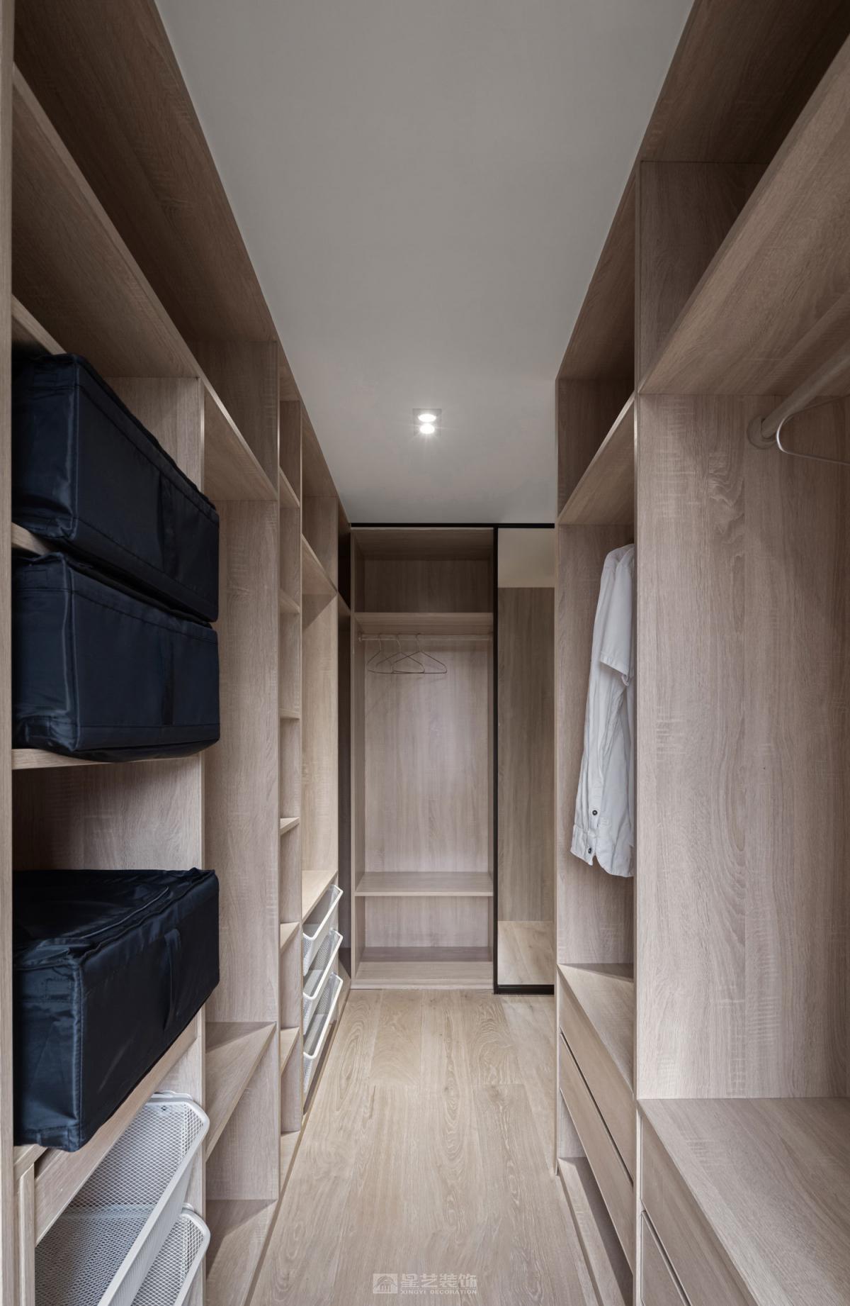 現(xiàn)代簡約混搭